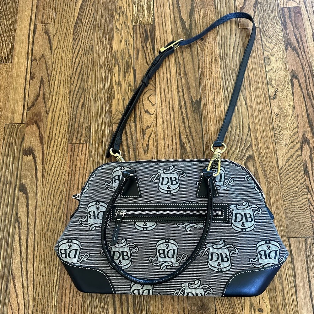 Dooney and Bourke purse